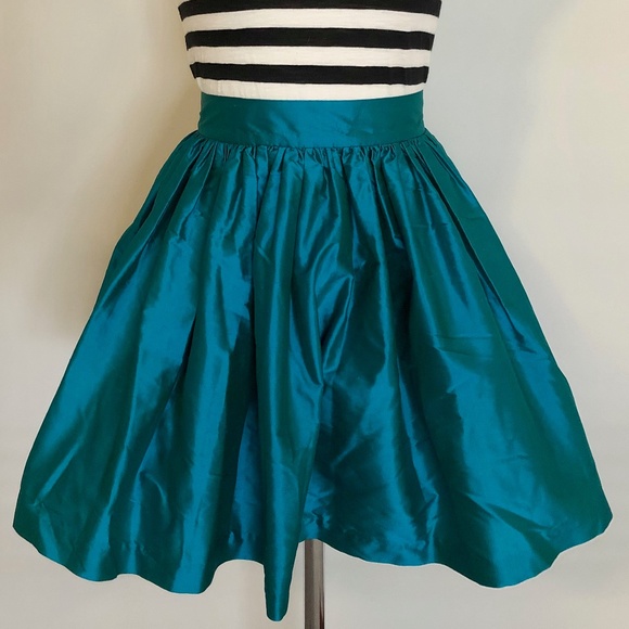 Like-New Silk-Taffeta Teal Party-Skirt by Skot - Picture 4 of 8